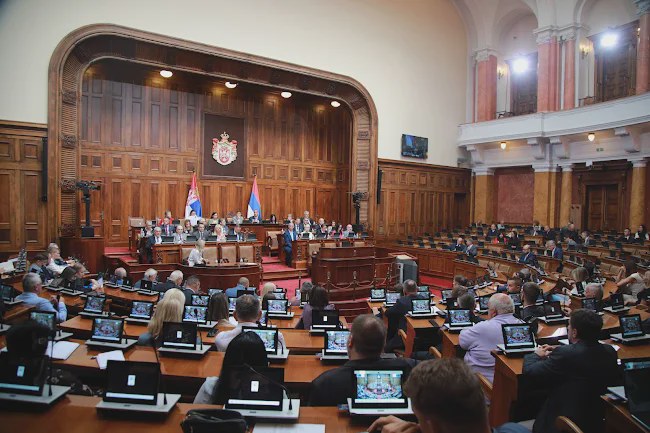 Đilas optužio vlast da je unela mržnju među ljude, Ponoš da je kreirala osiromašene građane