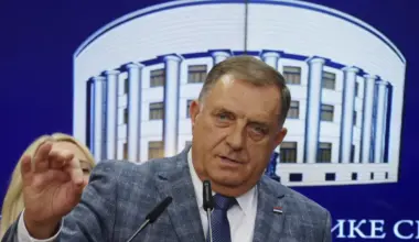Dodik: Mladić je ubijen, Helez: Krep’o ratni zločinac