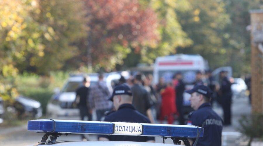 Drama u Zrenjaninu: Krvavi obračun kod poznate pekare, mladić (19) dvaput izboden u žestokoj tuči, napadač pobegao taksijem