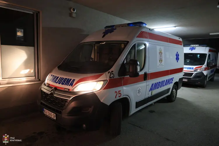 I protekle noći kragujevačkoj Hitnoj javljali se pacijenti u alkoholisanom stanju