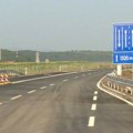 Izmenjen režim saobraćaja na više putnih pravaca zbog radova