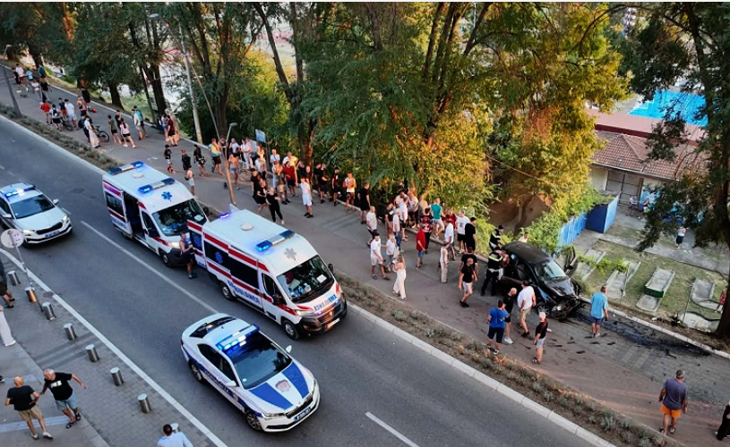 KRALJEVO ZAVIJENO U CRNO:Preminula petogodišnja devojčica koju je automobil pokosio na trotoaru!