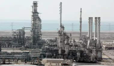 Kijev napao ruske vojne i naftne objekte Rusije, Moskva priprema napade na energetska postrojenja Ukrajine | Srpska dijaspora