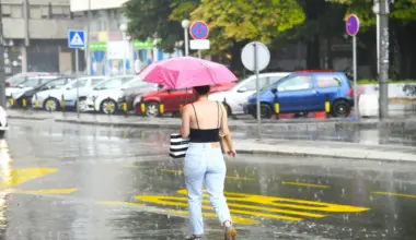 (MAPA) Snimak radara pokazuje u koliko sati i gde će danas u Srbiji pljuštati kiša: Grmljavina i manje nepogode trajaće 4 sata bez prestanka