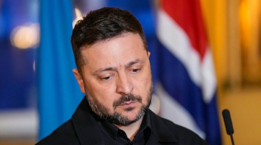 MRAČNA ISTINA: Francuski političar razotkrio Zelenskog
