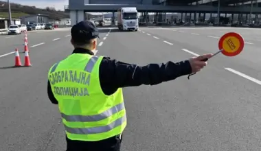 MUP pojačao kontrolu autobusa koji prevoze putnike ka turističkim destinacijama