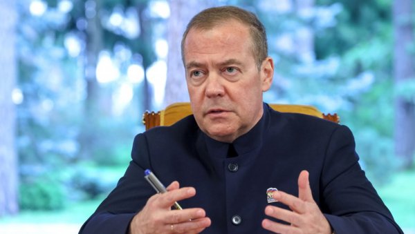 РУСИЈА НЕЋЕ МОБИЛИСАТИ НОВЕ ВОЈНИКЕ? Медведев открио план Москве РУСИЈА НЕЋЕ МОБИЛИСАТИ НОВЕ ВОЈНИКЕ? Медведев открио план Москве
