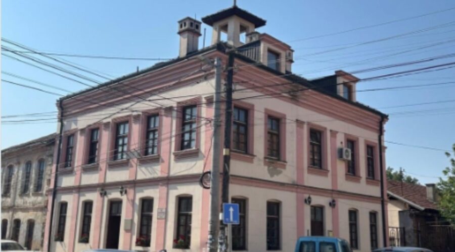 NAPAD NA SVEŠTENIKA U BUJANOVCU: Dvojica mladića ga vređali i provocirali, pa uzvikivali UČK!