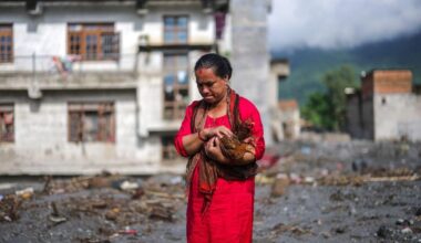 Nepal: Broj žrtava raste, odluka direktora spasila 900 učenika od poplava