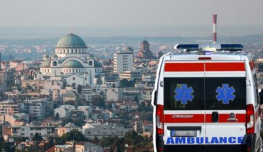 Noć u Beogradu: dve saobraćajne nezgode, 22 hitne intervencije na javnim mestima