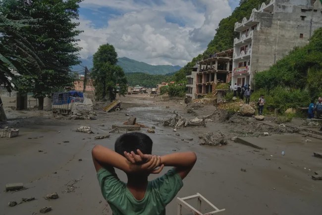 Oko 3.000 ljudi se vodi kao nestalo nakon poplava u Nepalu