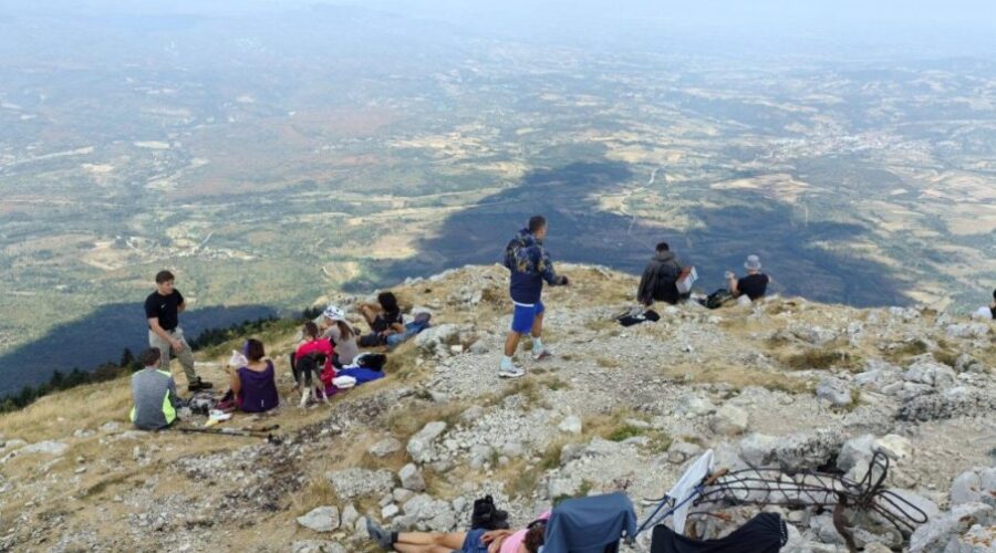 PARAĆINCI SE POPELI NA RTANj:  Uspon iz mističnu planinu iz dva pravca