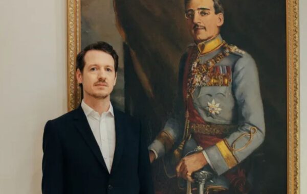 PRINC FILIP KARAĐORĐEVIĆ STAO UZ NOVINARE: „Društvo u kome se guši nezavisna reč gubi sposobnost da razgovara o svojoj budućnosti!“