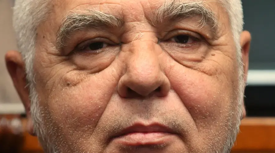 Portret bez (s)rama: Boris Bratina – ministar informisanja koji targetira novinare i koji govori da policija “može da bije i ubije studente”