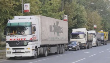 Protest vozača kamiona ispred Delegacije EU zbog deportacija i hapšenja kolega