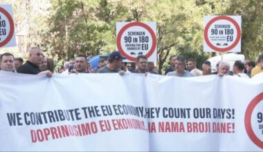 Protesti prevoznika sa Zapadnog Balkana ispred Delegacija EU