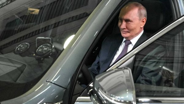 ПУТИН ТЕСТИРАО НОВУ „ВОЛГУ”: Прве речи руског председника након пробне вожње ПУТИН ТЕСТИРАО НОВУ „ВОЛГУ”: Прве речи руског председника након пробне вожње