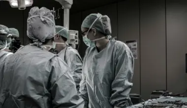 Prvi put u svetu: AI pomogla hirurzima da uklone tumor na mozgu