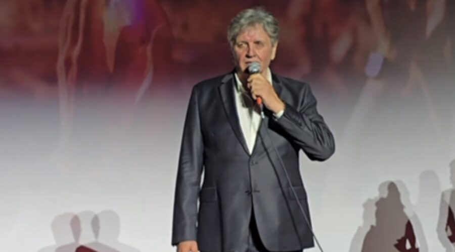 RADOŠ BAJIĆ SA LETNJE POZORNICE U NIŠU: „Moramo da spajamo, ne smemo da se delimo – da se, daj Bože, Srbi slože“