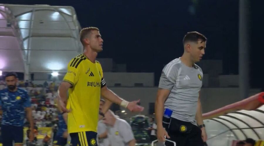 Ronaldo besneo što ga je trener zamenio, a ono što se desilo posle pokazalo je da Postekoglu nije pogrešio!