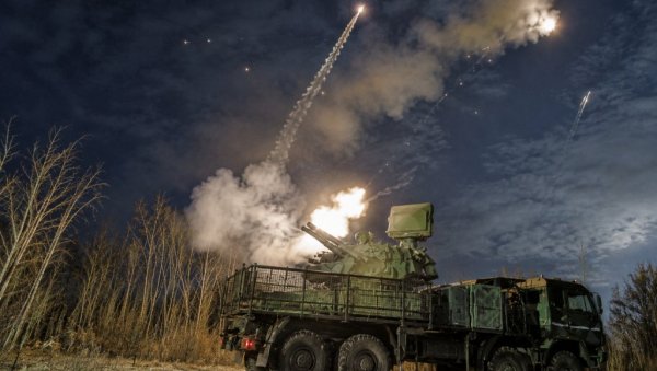 239 УКРАЈИНСКИХ ДРОНОВА КРЕНУЛО НА РУСИЈУ: ПВО имала пуне руке посла, огласило се Министарство одбране 239 УКРАЈИНСКИХ ДРОНОВА КРЕНУЛО НА РУСИЈУ: ПВО имала пуне руке посла, огласило се Министарство одбране
