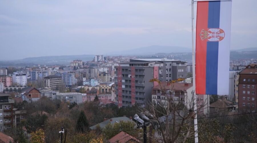 SEVERNA MITROVICA PONOVO NA UDARU: Bageri nelegalno ruše lokale, opština uputila apel!