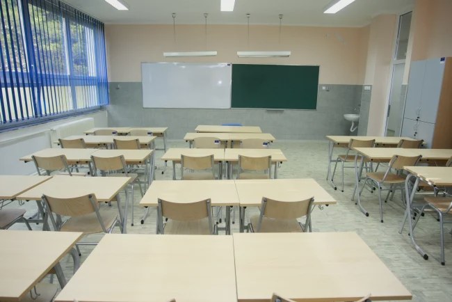 SSP poručila ministru prosvete: Potrebne su učionice pune znanja a ne ideologije i kandila