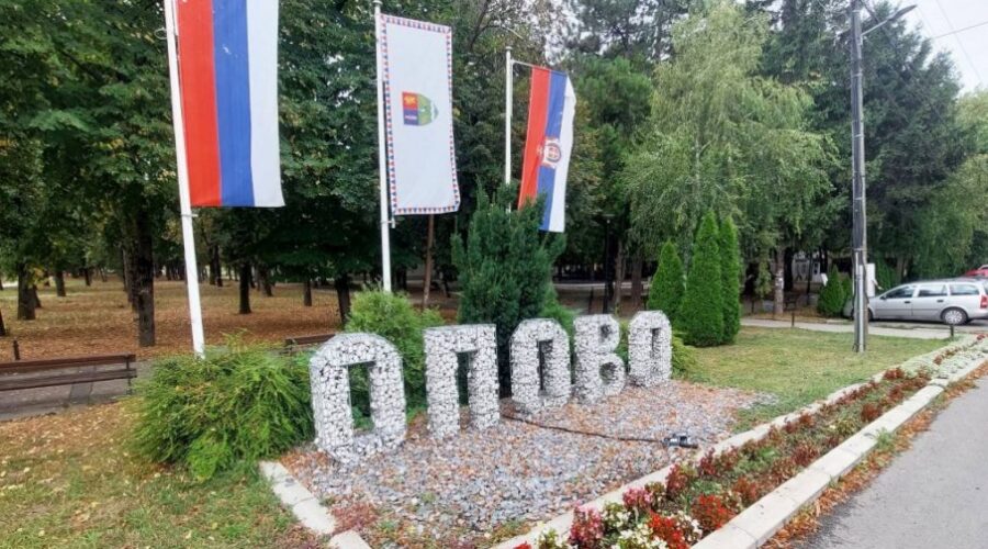 SUTRA PODELA BESPLATNIH RANČEVA: Opština Opovo i ove godine daruje đake prvake