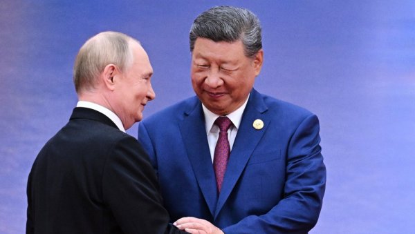 САСТАЛИ СЕ ПУТИН И СИ У БИШКЕКУ Руски лидер: Сарадња две државе се успешно развија у свим правцима