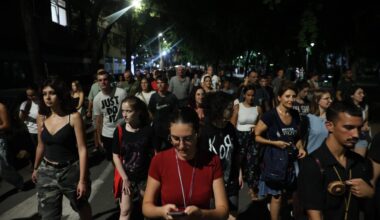 Srednjoškolci u Nišu protestovali zbog predloženih izmena Zakona o obrazovanju | Srpska dijaspora