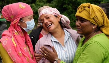 Stravičan danak poplava u Nepalu: Raste broj žrtava, više od 900 mrtvih, na hiljade nestalih