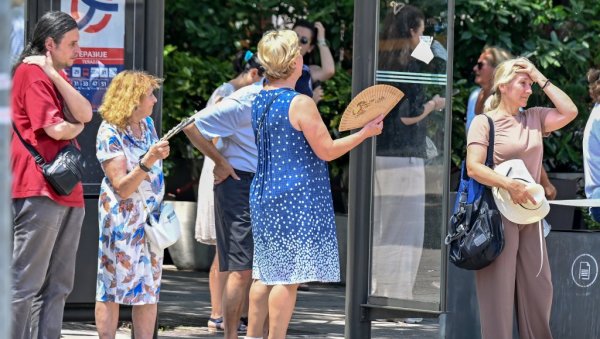 ПРИПЕКЛО У СРБИЈИ Упаљен метео аларм: Спремите се за тропске врућине, температура иде и до 37 степени ЕВО КАДА СТИЖЕ ПРОМЕНА
