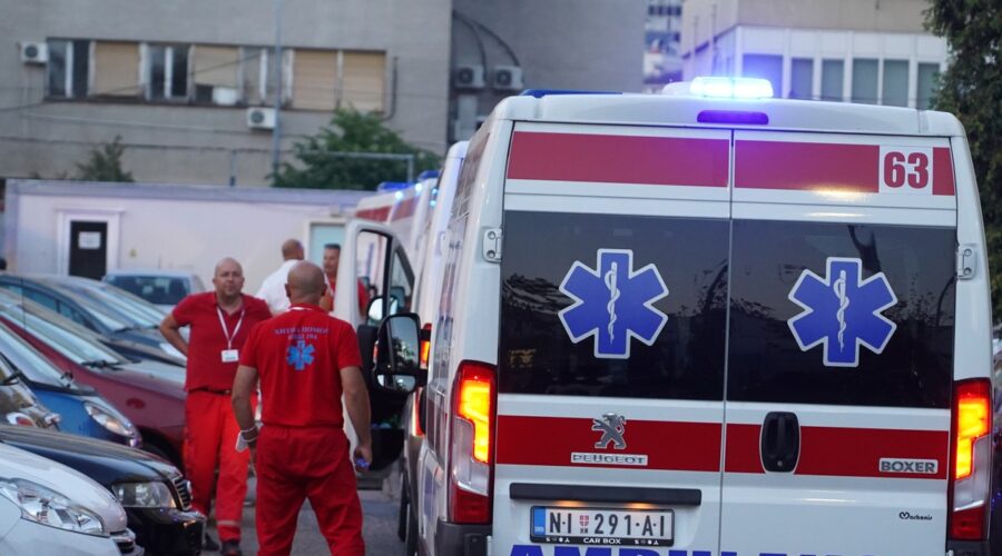 U udesu u Beogradu povređeno dete (6)! Tokom noći tri saobraćajne nesreće, šest osoba povređeno