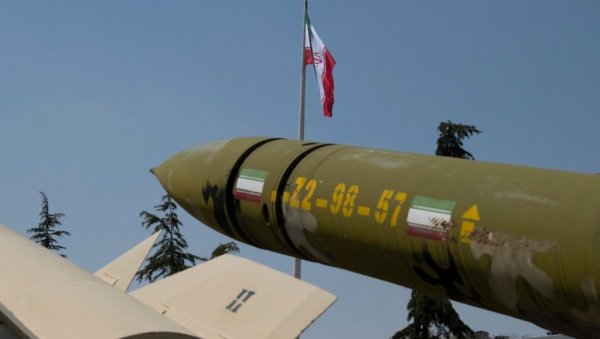 ИРАН ПОСЛАО ЈАСНУ ПОРУКУ ТРАМПУ: Сваки хитац биће дочекан још жешћим одговором ИРАН ПОСЛАО ЈАСНУ ПОРУКУ ТРАМПУ: Сваки хитац биће дочекан још жешћим одговором