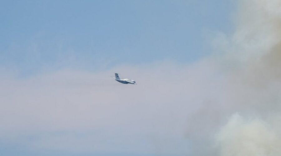 (VIDEO) MOĆNI RUSKI AVION PONOVO U AKCIJI: Iljušin gasi vatru na Stolovima