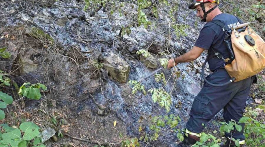 Vatrogasci nastavljaju intervenciju na Stolovima