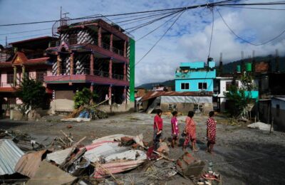 Više od 900 ljudi poginulo u poplavama u Nepalu i na Tibetu, najmanje 4.700 se vodi kao nestalo | Srpska dijaspora