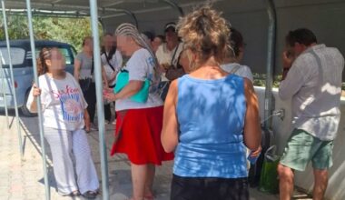 „NE ZNAMO GDE ĆEMO PROVESTI NOĆ“: Agonija srpskih turista u Grčkoj, ostali na ulici jer agencija nije uplatila smeštaj!