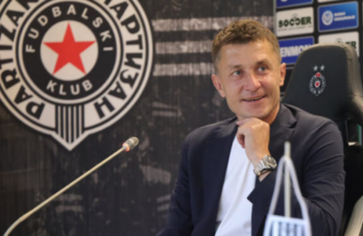 „PODRŠKA KOJU DOBIJAM ME OBAVEZUJE DA OSTANEM OVDE“: Saša Ilić potvrdio da ostaje trener Partizana!