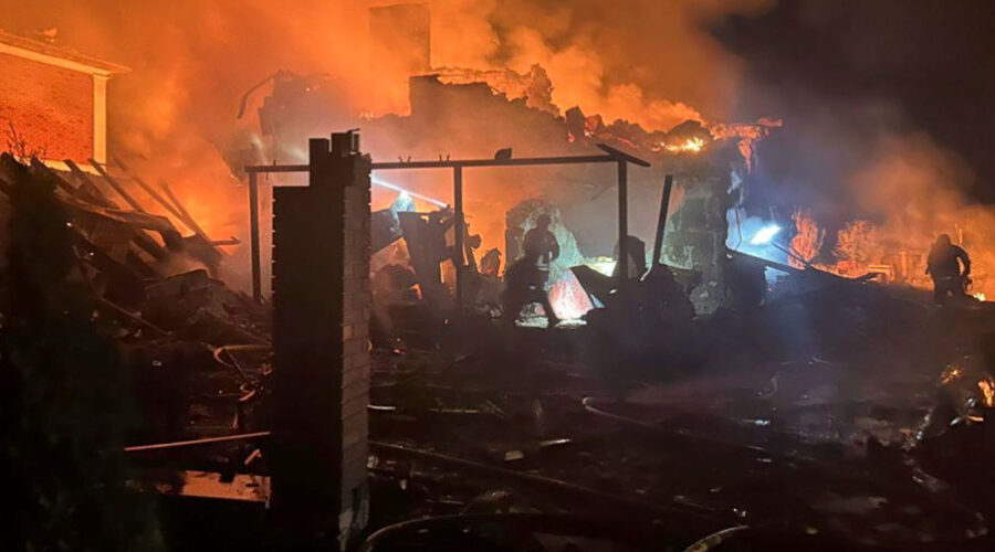 Tokom noći napad na Kijev, požari širom grada