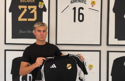 Moćno pojačanje došlo na Banovo brdo! Čukarički doveo Estonca iz PAOK-a!