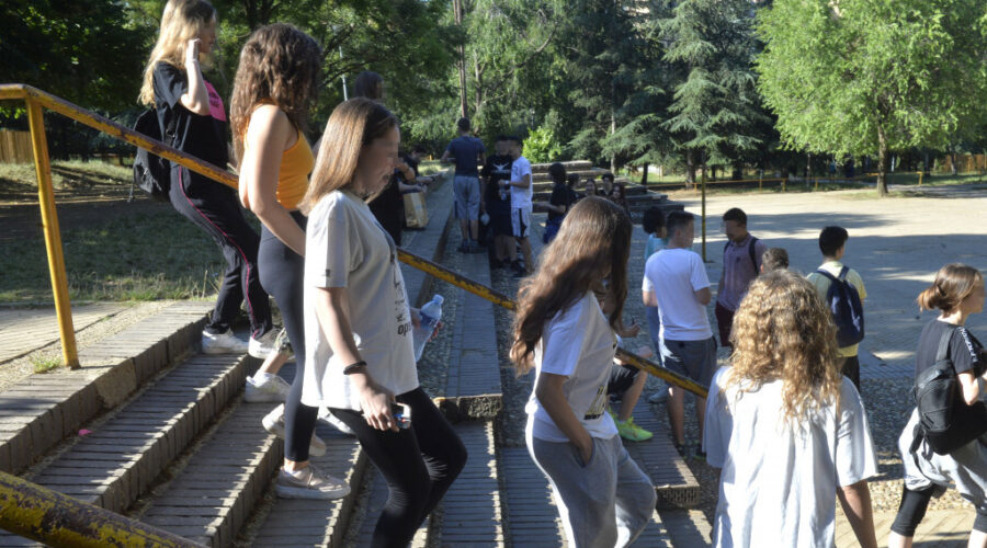 Prvi septembar i prvo školsko zvono: Da li su osnovci spremni za početak nove školske godine?