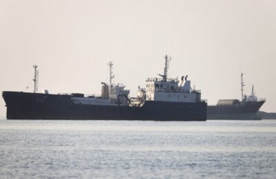 SAD i Iran u novoj razmeni napada, Ormuz u središtu sukoba