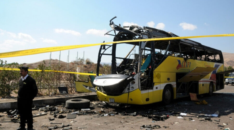 Tragedija u popularnoj turističkoj oblasti: najmanje 21 poginulih u autobuskoj nesreći