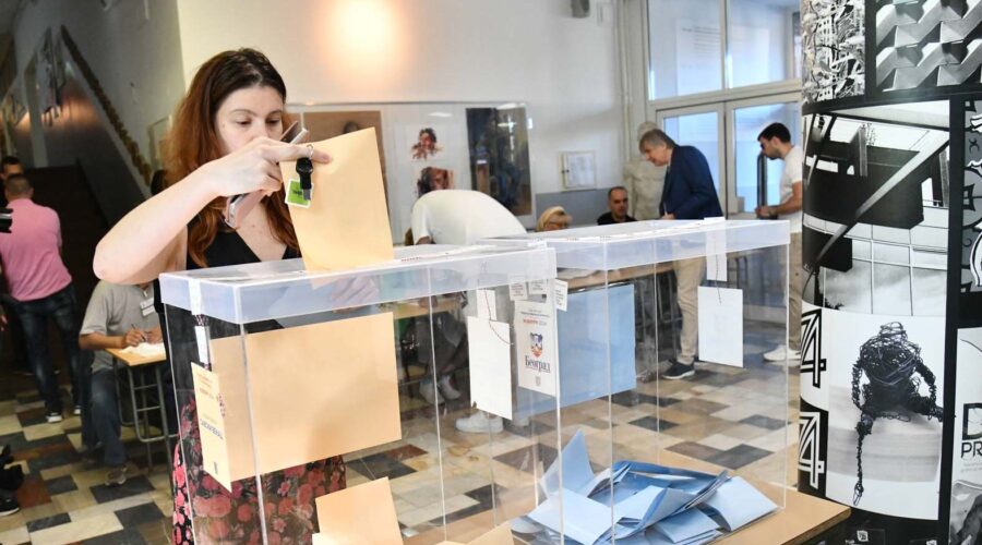 RTS: Vanredni izbori 25. oktobra