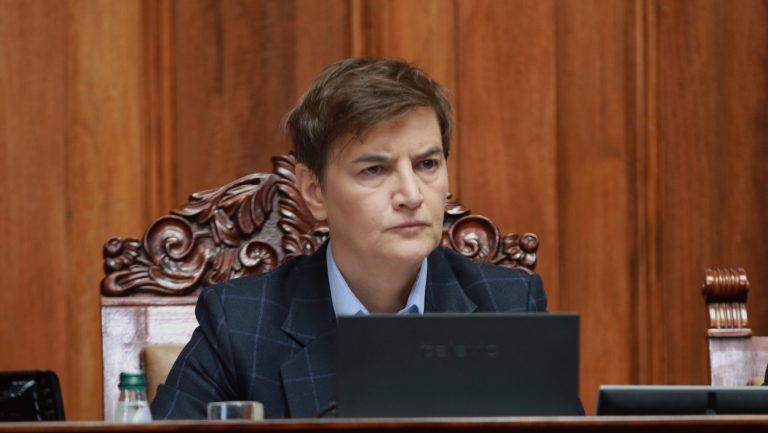 Brnabić tvrdi da država nije špijunirala studente u blokadi