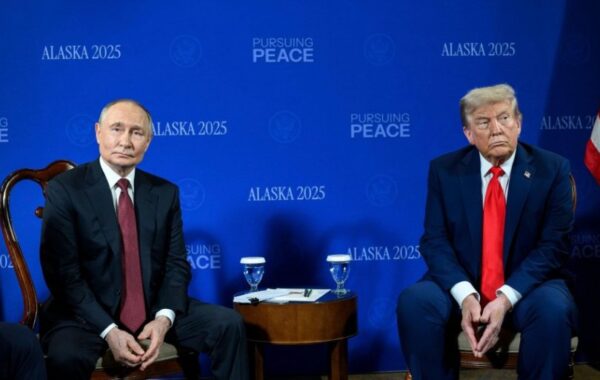 Da li Donald Tramp razmatra novo ublažavanje sankcija Rusiji?