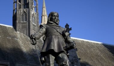 Na današnji dan: Umri Kromvel i Turgenjev, u Jugoslaviji proglašen oktroisani Ustav