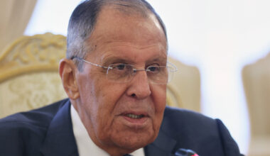 Lavrov tvrdi: Srbija će vrlo uskoro dići ruke od Evropske unije i izgubiti svako interesovanje!