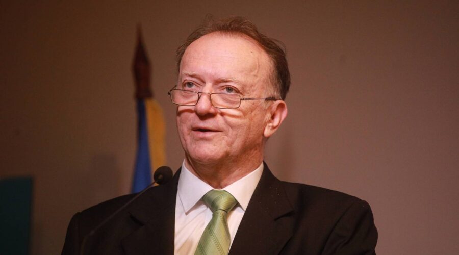 Lopandić (SRCE): Postoji bojazan da bi Ursula fon der Lajen ponovo mogla da podrži Vučića